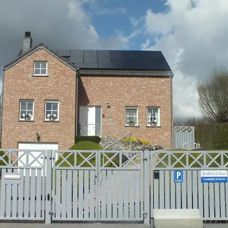 Le Club De La Source Bed & Breakfast