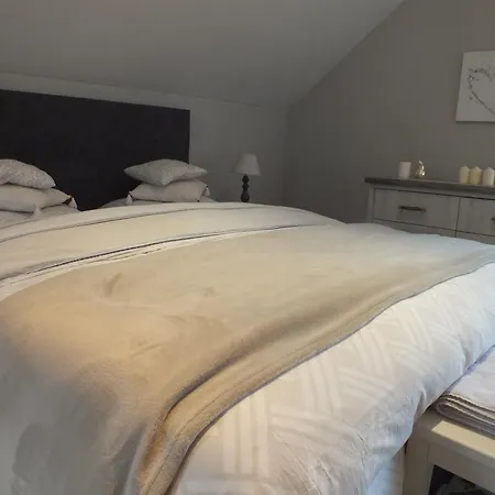 Bed and breakfast Le Club De La Source 2*