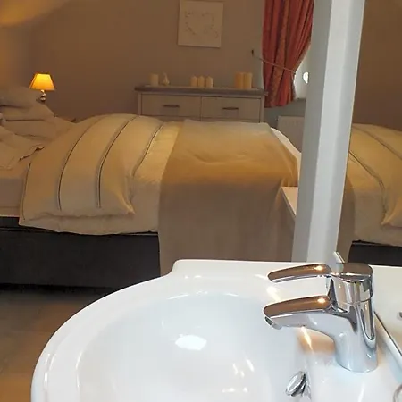 Le Club De La Source D'hotes Bed & Breakfast Hannut