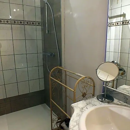 Le Club De La Source D'hotes Bed & Breakfast Hannut